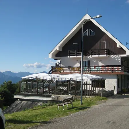 Casa Della Neve ホテル